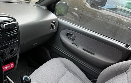 KIA Sportage IV рестайлинг, 2006 год, 300 000 рублей, 13 фотография
