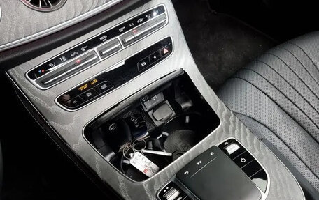 Mercedes-Benz CLS, 2022 год, 5 900 000 рублей, 17 фотография