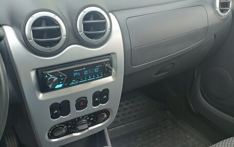 Renault Sandero I, 2012 год, 660 000 рублей, 22 фотография