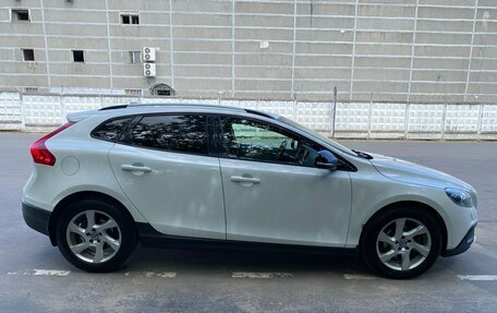 Volvo V40 Cross Country I, 2014 год, 1 100 000 рублей, 3 фотография