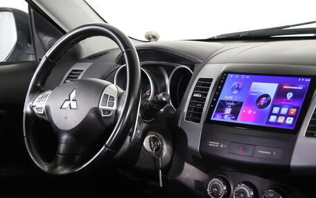 Mitsubishi Outlander III рестайлинг 3, 2012 год, 1 069 990 рублей, 12 фотография
