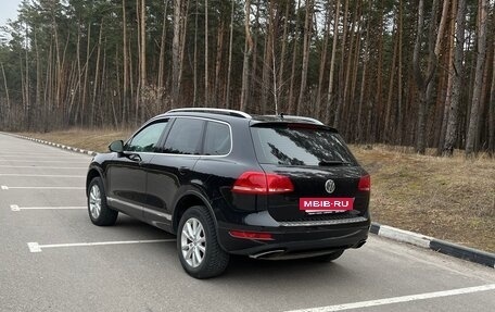 Volkswagen Touareg III, 2011 год, 1 790 000 рублей, 4 фотография