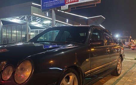 Mercedes-Benz E-Класс, 1997 год, 535 000 рублей, 4 фотография