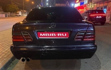 Mercedes-Benz E-Класс, 1997 год, 535 000 рублей, 11 фотография