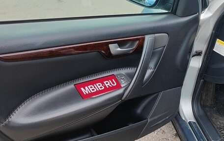 Volvo V70 III рестайлинг, 2002 год, 670 000 рублей, 33 фотография