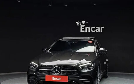 Mercedes-Benz E-Класс, 2022 год, 4 710 000 рублей, 3 фотография