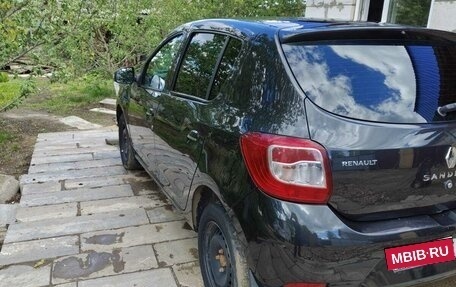 Renault Sandero II рестайлинг, 2017 год, 940 000 рублей, 2 фотография