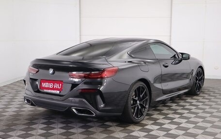 BMW 8 серия, 2022 год, 12 213 000 рублей, 6 фотография