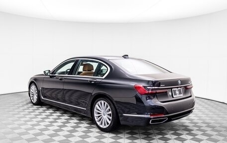 BMW 7 серия, 2022 год, 7 160 000 рублей, 3 фотография