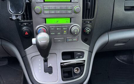 Hyundai Grand Starex Grand Starex I рестайлинг 2, 2012 год, 1 650 000 рублей, 13 фотография