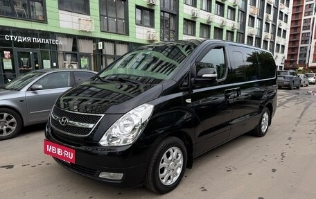 Hyundai Grand Starex Grand Starex I рестайлинг 2, 2012 год, 1 650 000 рублей, 5 фотография