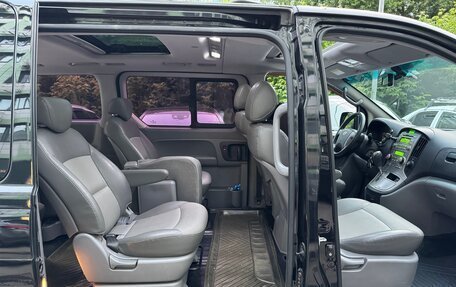 Hyundai Grand Starex Grand Starex I рестайлинг 2, 2012 год, 1 650 000 рублей, 24 фотография