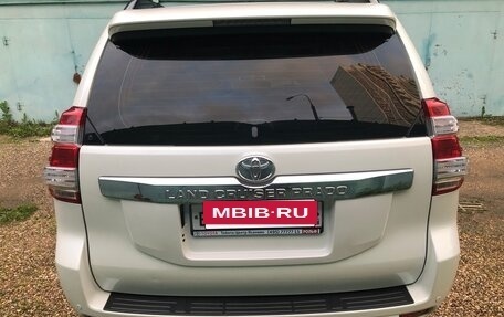 Toyota Land Cruiser Prado 150 рестайлинг 2, 2014 год, 3 500 000 рублей, 5 фотография