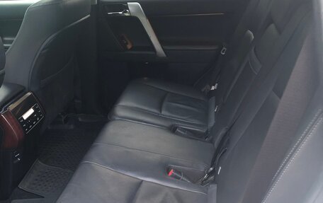 Toyota Land Cruiser Prado 150 рестайлинг 2, 2014 год, 3 500 000 рублей, 13 фотография