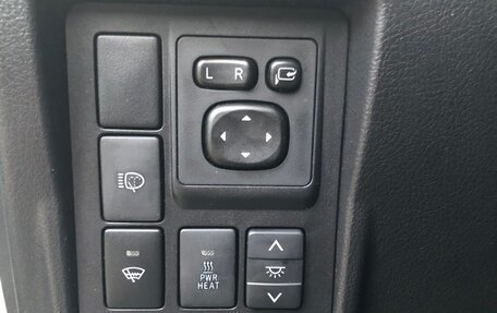 Toyota Land Cruiser Prado 150 рестайлинг 2, 2014 год, 3 500 000 рублей, 15 фотография