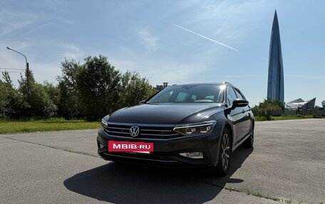 Volkswagen Passat B8 рестайлинг, 2019 год, 2 550 000 рублей, 3 фотография