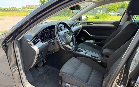 Volkswagen Passat B8 рестайлинг, 2019 год, 2 550 000 рублей, 16 фотография