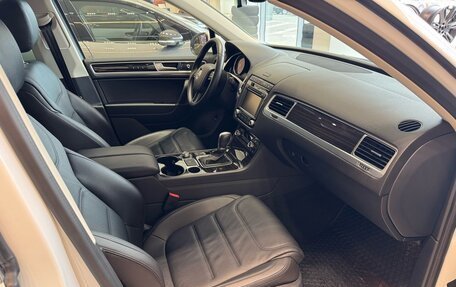 Volkswagen Touareg III, 2016 год, 4 990 000 рублей, 19 фотография
