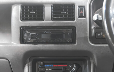Mazda Demio III (DE), 1997 год, 199 000 рублей, 14 фотография