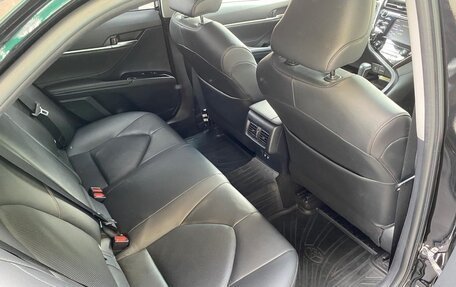 Toyota Camry, 2018 год, 2 700 000 рублей, 12 фотография