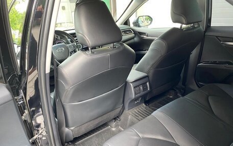 Toyota Camry, 2018 год, 2 700 000 рублей, 13 фотография