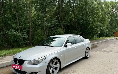BMW 5 серия, 2003 год, 1 250 000 рублей, 11 фотография
