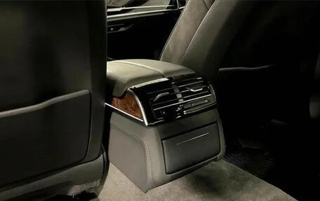 Audi A8, 2021 год, 6 676 704 рублей, 28 фотография