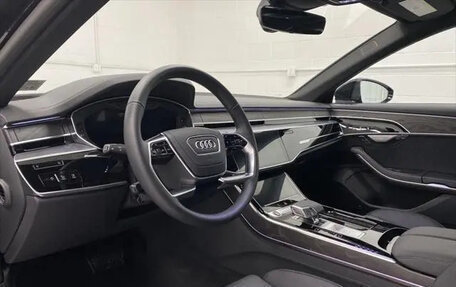 Audi A8, 2022 год, 7 503 768 рублей, 14 фотография