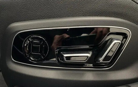 Audi A8, 2022 год, 7 503 768 рублей, 13 фотография