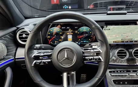 Mercedes-Benz E-Класс, 2022 год, 4 900 000 рублей, 13 фотография