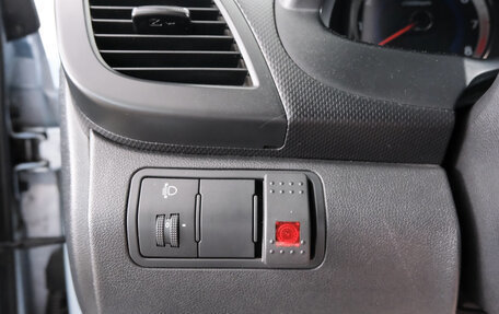 Hyundai Solaris II рестайлинг, 2012 год, 929 000 рублей, 20 фотография