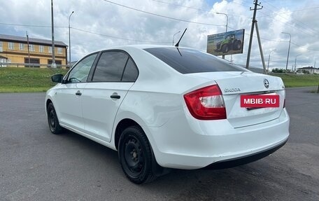 Skoda Rapid I, 2015 год, 850 000 рублей, 4 фотография