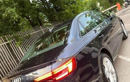 Audi A4, 2017 год, 2 500 000 рублей, 5 фотография