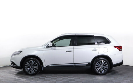 Mitsubishi Outlander III рестайлинг 3, 2021 год, 2 743 000 рублей, 8 фотография