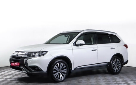 Mitsubishi Outlander III рестайлинг 3, 2021 год, 2 743 000 рублей, 1 фотография