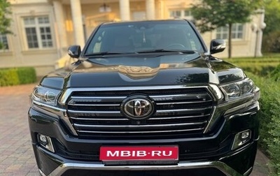 Toyota Land Cruiser 200, 2017 год, 7 900 000 рублей, 1 фотография