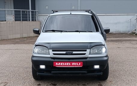 Chevrolet Niva I рестайлинг, 2006 год, 600 000 рублей, 2 фотография