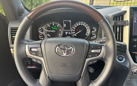 Toyota Land Cruiser 200, 2017 год, 7 900 000 рублей, 11 фотография