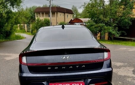 Hyundai Sonata VIII, 2020 год, 2 500 000 рублей, 3 фотография