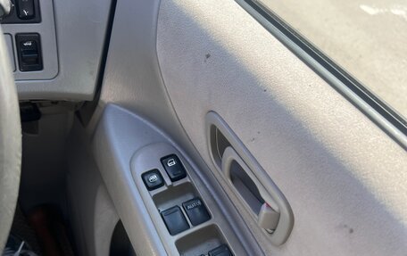 Nissan Liberty, 2001 год, 550 000 рублей, 28 фотография