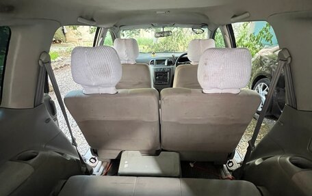 Nissan Liberty, 2001 год, 550 000 рублей, 33 фотография