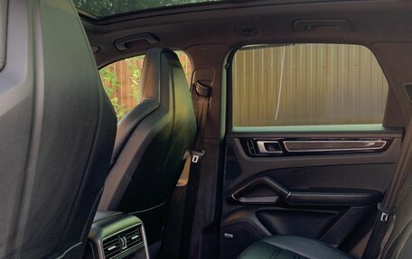 Porsche Cayenne III, 2018 год, 5 600 000 рублей, 28 фотография