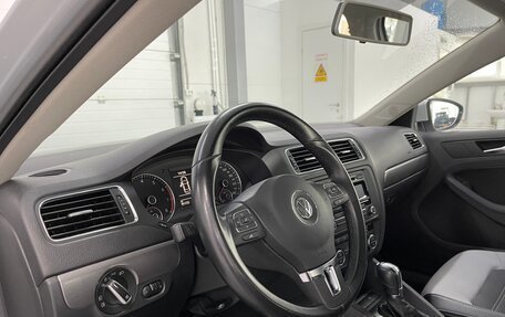 Volkswagen Jetta VI, 2012 год, 1 299 000 рублей, 10 фотография