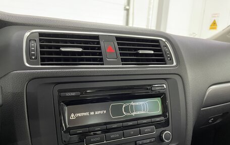 Volkswagen Jetta VI, 2012 год, 1 299 000 рублей, 18 фотография