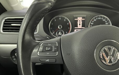 Volkswagen Jetta VI, 2012 год, 1 299 000 рублей, 15 фотография