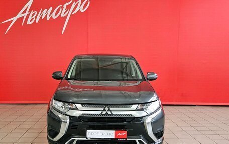 Mitsubishi Outlander III рестайлинг 3, 2019 год, 1 890 000 рублей, 8 фотография