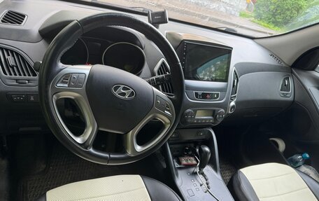 Hyundai ix35 I рестайлинг, 2012 год, 900 000 рублей, 16 фотография