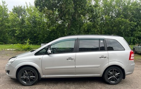 Opel Zafira B, 2008 год, 830 000 рублей, 4 фотография