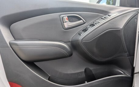Hyundai ix35 I рестайлинг, 2011 год, 1 250 000 рублей, 17 фотография
