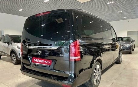 Mercedes-Benz V-Класс, 2017 год, 4 100 000 рублей, 3 фотография